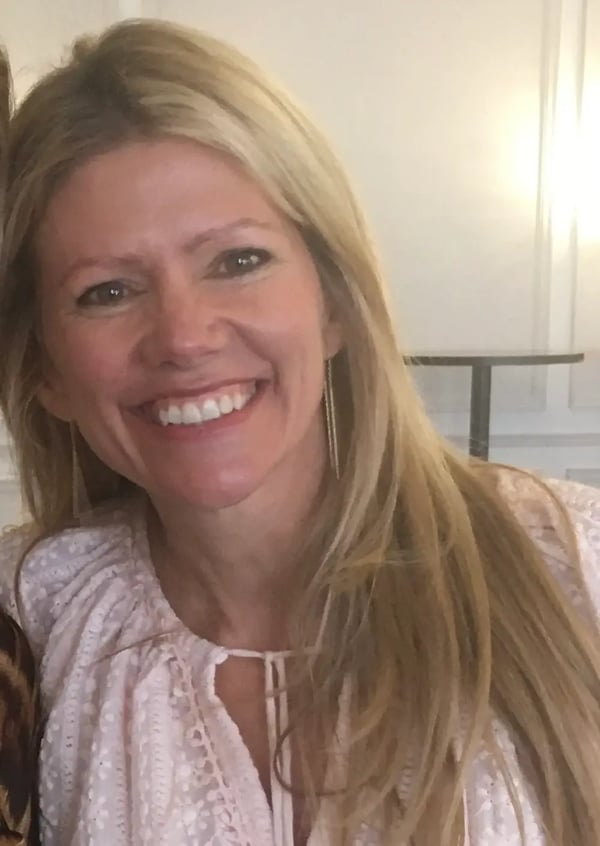 Lara Mindenhall